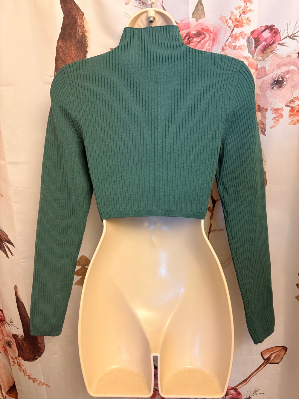 Medium Babaton Green Rib-Knit Mock Neck Sweater with Waist Tie - Picture 5 of 7